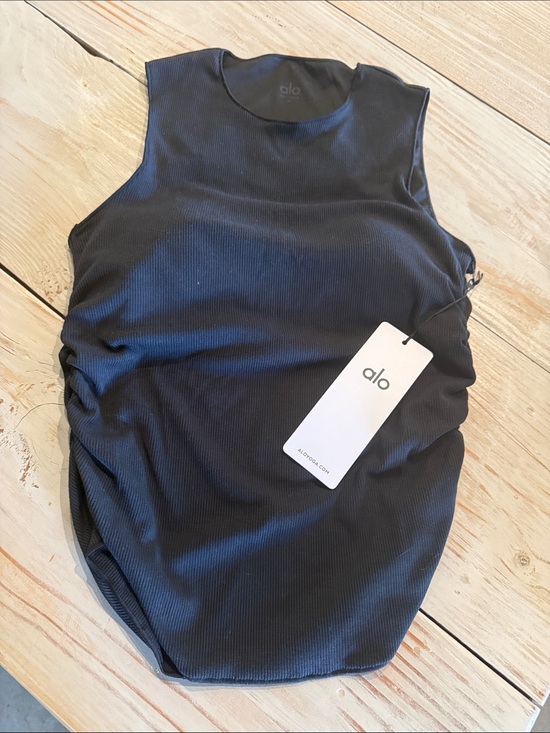 ALO Yoga Tops - ALO Yoga Ribbed En Pointe Tank NWT